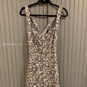 Super flattering summer dress